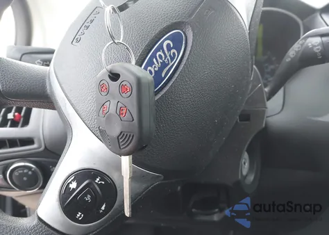 2014 Ford Focus Se z USA, uszkodzony, nr VIN 1FADP3K26EL452561